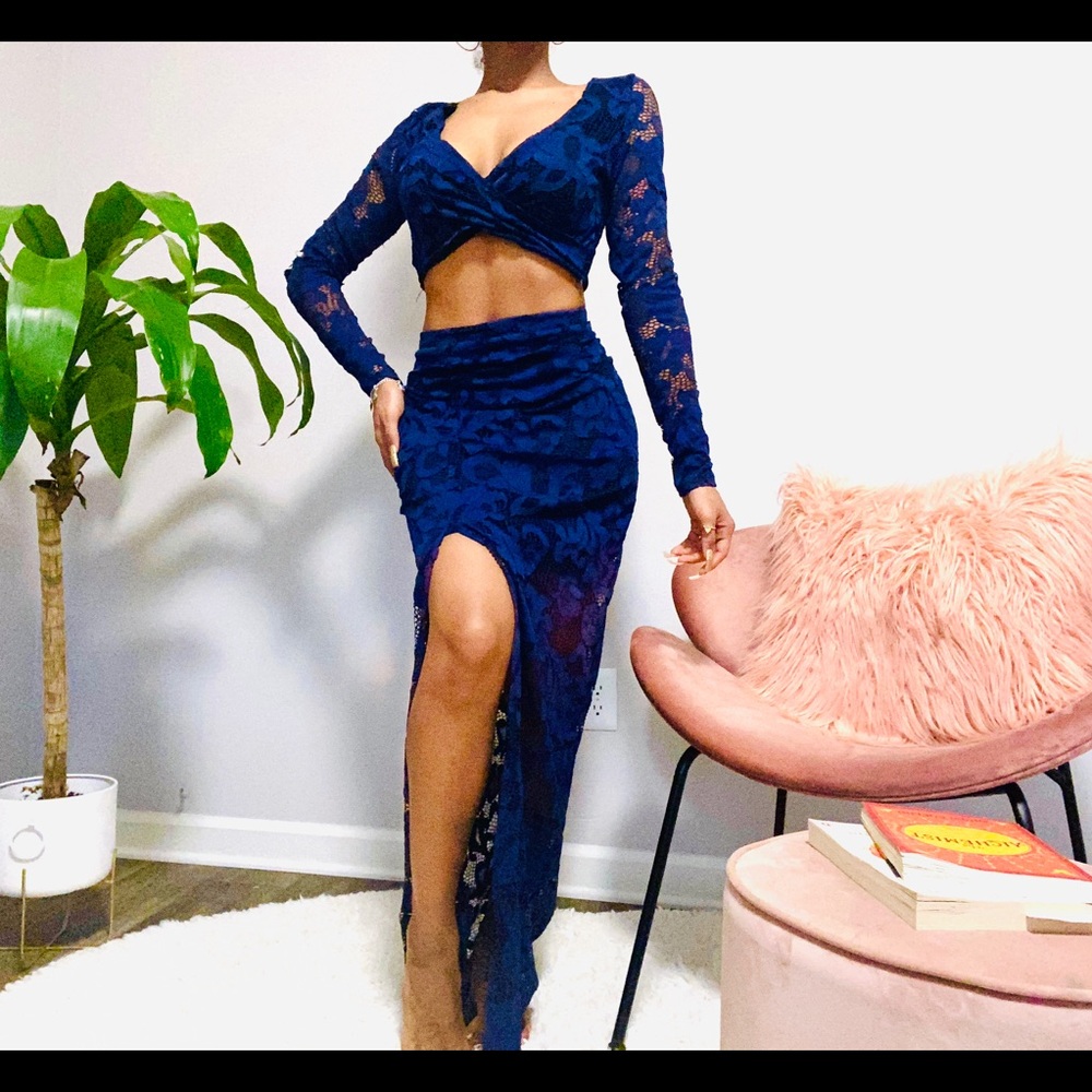 Two piece floral embroidered skirt set